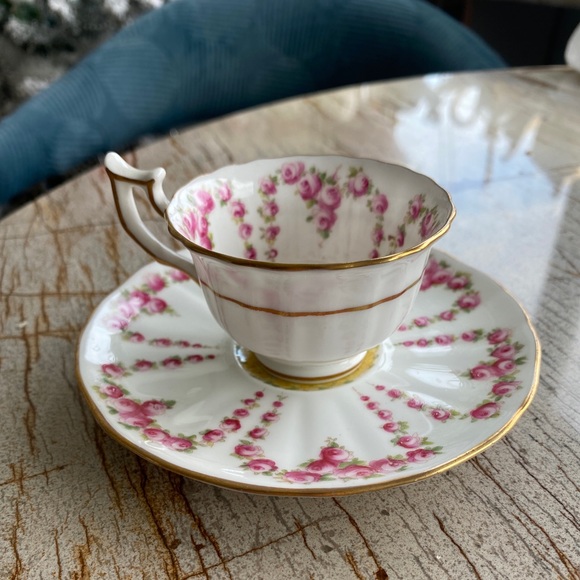 Collectible Cauldon England floral rare vintage tea cup and matching saucer - Picture 5 of 7